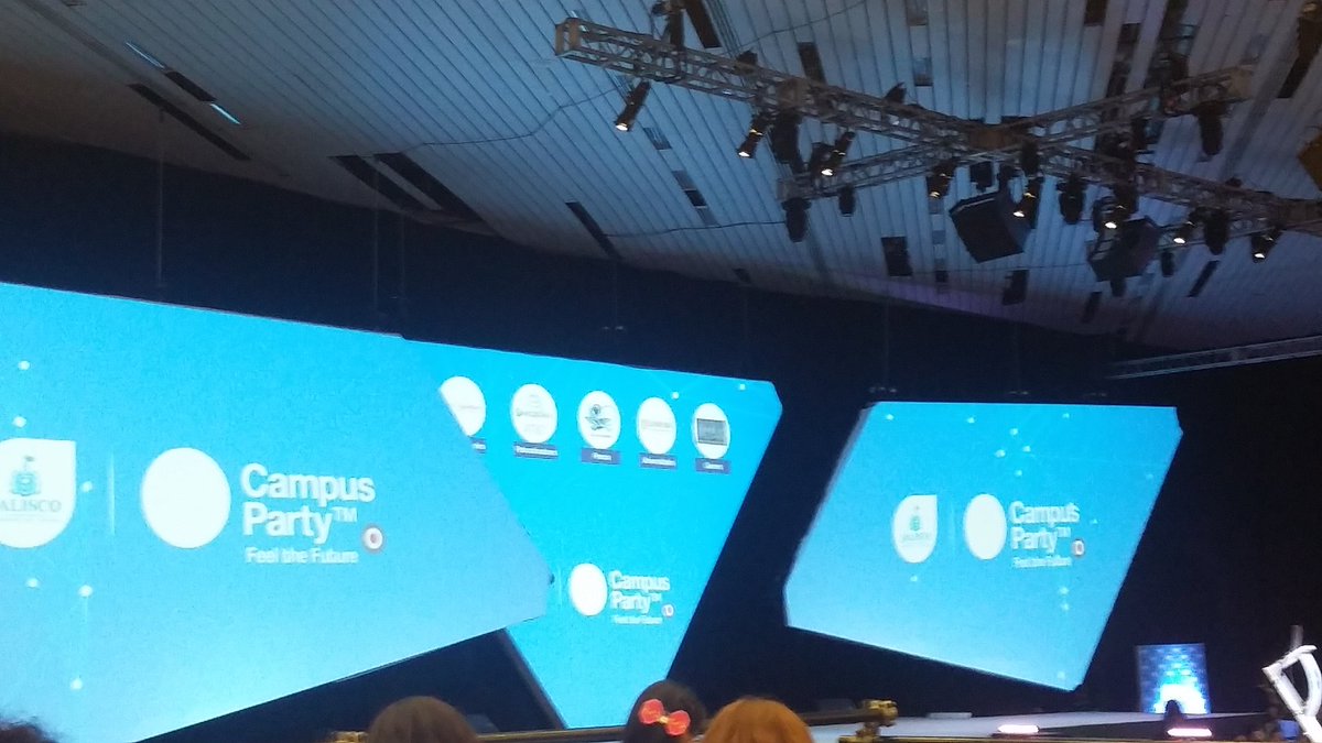 BeReciclaje's tweet photo. En el escenario principal están hablando de la visión que se está afectado. Ellos tienen un lente especial #CPMX7 https://t.co/kVPgOxCMH1