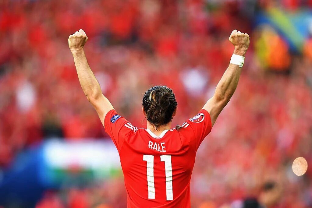 FootyRegion's tweet photo. Bale VS Hazard &amp; De Bruyne? https://t.co/7xA6e7y3Ch