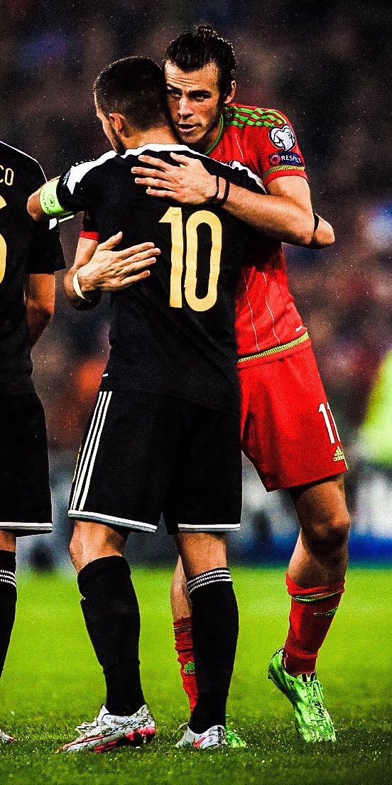 FootyRegion's tweet photo. Bale VS Hazard &amp; De Bruyne? https://t.co/7xA6e7y3Ch