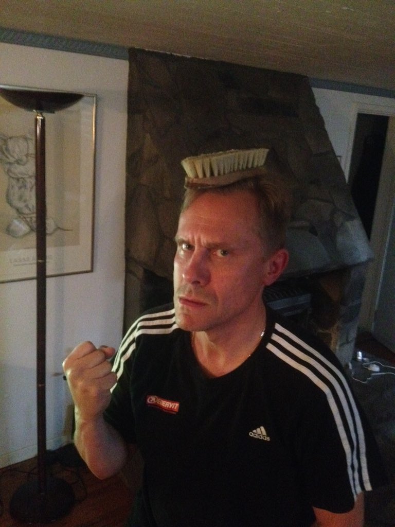92Roose's tweet photo. 0-1 av Radja Nainggolan! #WAL #BEL #EURO2016 https://t.co/6g4mJAI0N1
