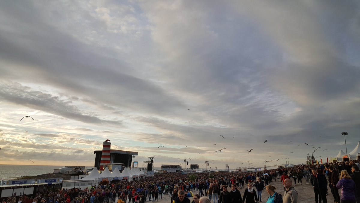 EllaVerhoeks's tweet photo. Eindelijk mooi weer @concertatSEA https://t.co/whKwa6quMe