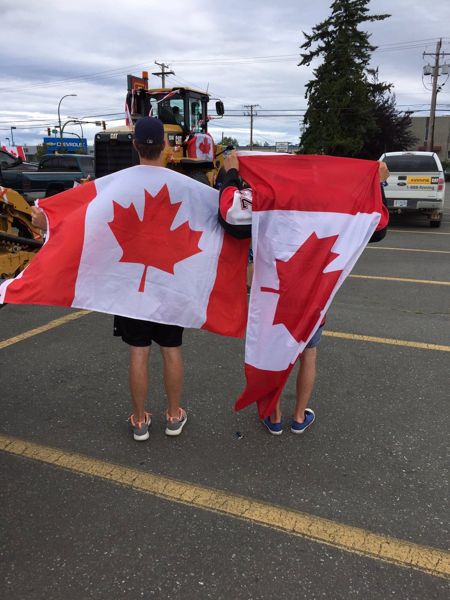 CR_STORM's tweet photo. Big thanks @JCobz91 @D_Frank5 &amp; @Conner_Mowatt24 for joining us for the parade at 4:00pm today! https://t.co/X6CmkpJmDV