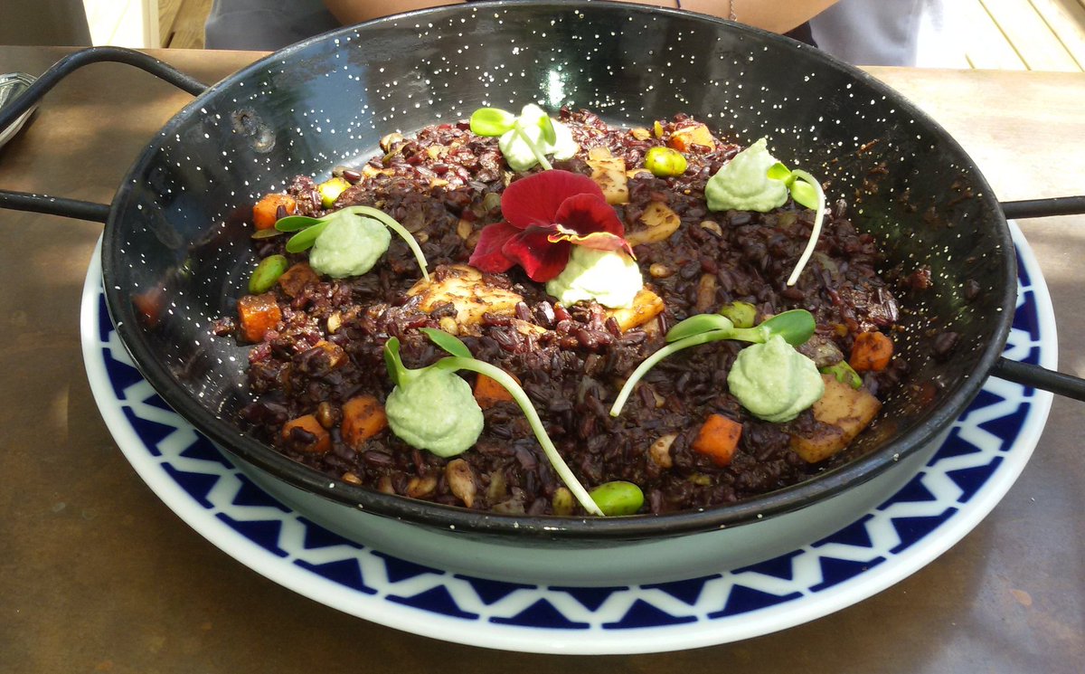 Propuesta saludable y deliciosa: la cocina de <a href="/flaxandkale/">Flax & Kale | Restaurants</a>.