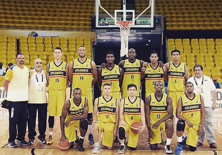 5CHJ's tweet photo. Excelente muchachos🇨🇴🏀👏🏾 
@HanselAtencia @stalinoq @2010TODIPE @divier12 @chiquillo14 @JhanPaul14 @rodrigocaicedo4 https://t.co/fghDXoyW3f