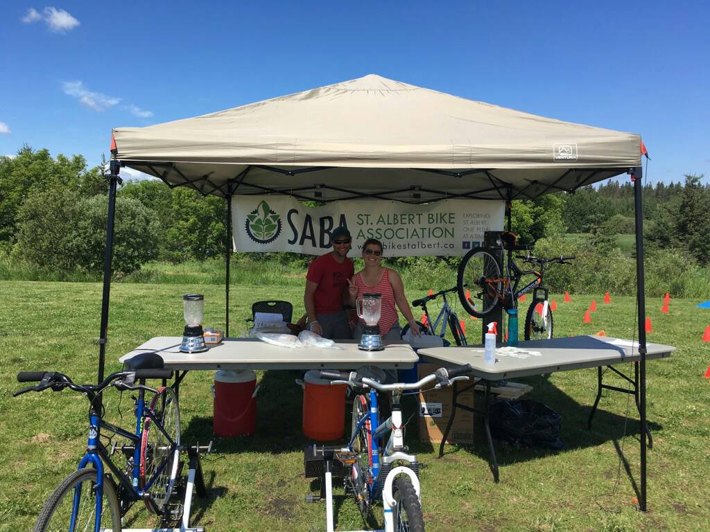bikestalbert's tweet photo. Come to Rotary Park and blend up a smoothie to cool off! #canadaday #stalbert #pedalpowered https://t.co/UqHiLiZe1q