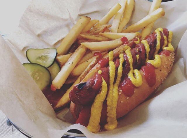 ShowdogsSF's tweet photo. A classic sausage and french fries: can't beat that! #ShowDogsSF https://t.co/YNOH3Y1J21