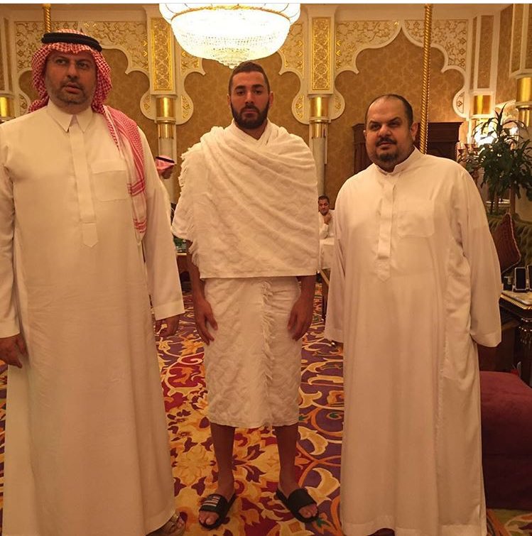 abkrxas's tweet photo. جميل تقدير النجوم العالمين واستقبالهم من اعلى سلطه ، بنزيما مع الام��ر عبدالله بن مساعد ، والامير عبدالرحمن بن مساعد https://t.co/qm84LFfBn4