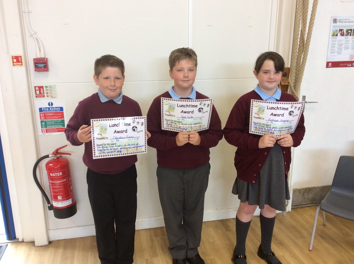 MrsBradleyClass's tweet photo. @rlhughesAIM A tremendous well done for the winners of the Star of the Week award and Lunchtime award 👏🏼 ⭐️⭐️ 👏🏼 https://t.co/yyOU0hVLp2