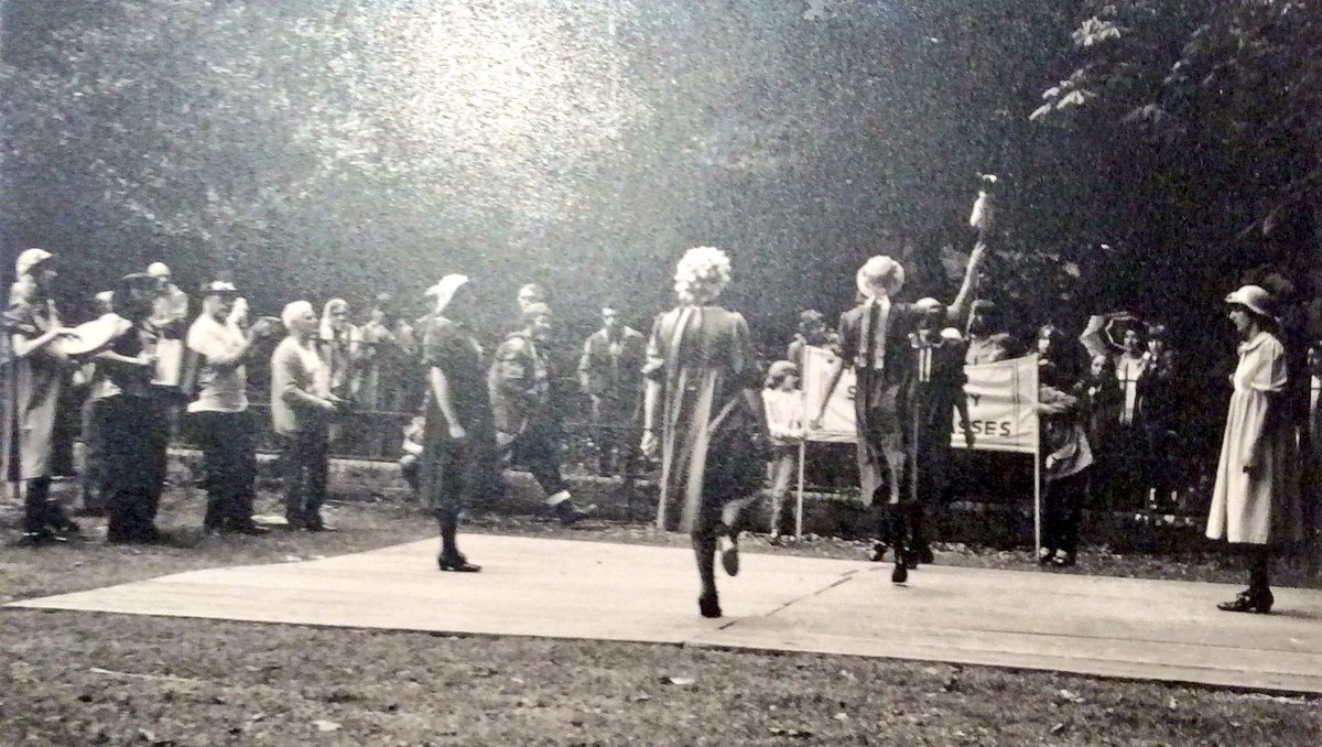 #Shrewsbury Morris Dancers 40 years ago.......🎶😀🎶🎉🎁🍰