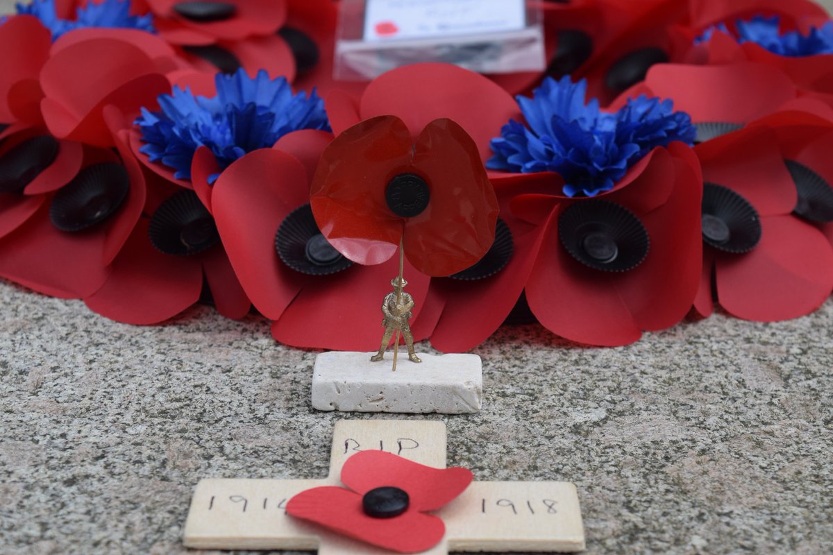 stuffbyvic's tweet image. Found one of @nicjoly's soldiers on Newcastle's war memorial today  #Somme100 #141Days #WW1 #Newcastle