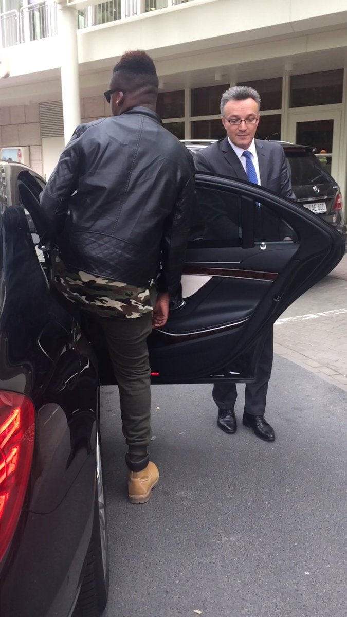 Iamckmorgan's tweet photo. My swagg is OD ,the way I hop out that #maybach is OD 😜 #CKMORGAN New Video coming 🔥 the king gets whatever he wants https://t.co/IfKuEA3h15