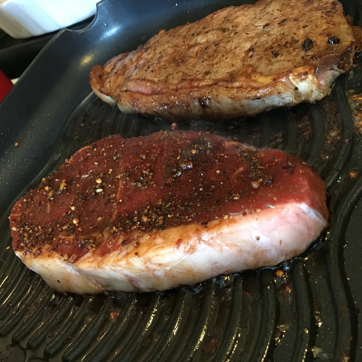 Janin_T's tweet photo. Probs the best wife. Friday night-Steak night https://t.co/IPrhLrtue1