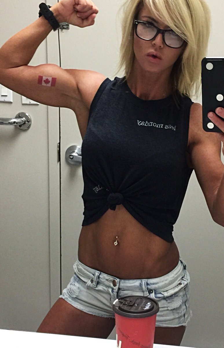 BunnyAzzopardi's tweet photo. Happy Canada Day and #flexfriday everyone 😜💪🏼
#canadianchicksrock https://t.co/QDCyBPIqTo