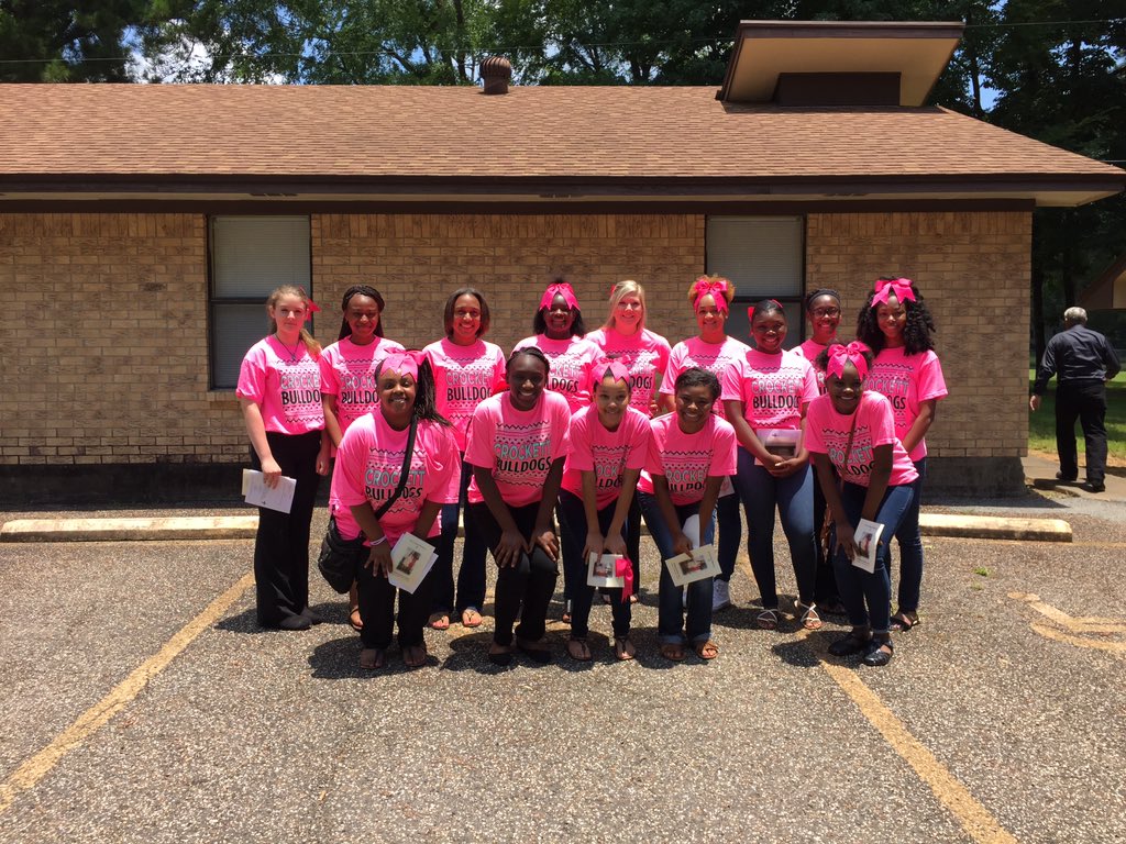 _Arieeeeel_'s tweet photo. #FlyHighMariaah 👼 https://t.co/me9fph6eiQ