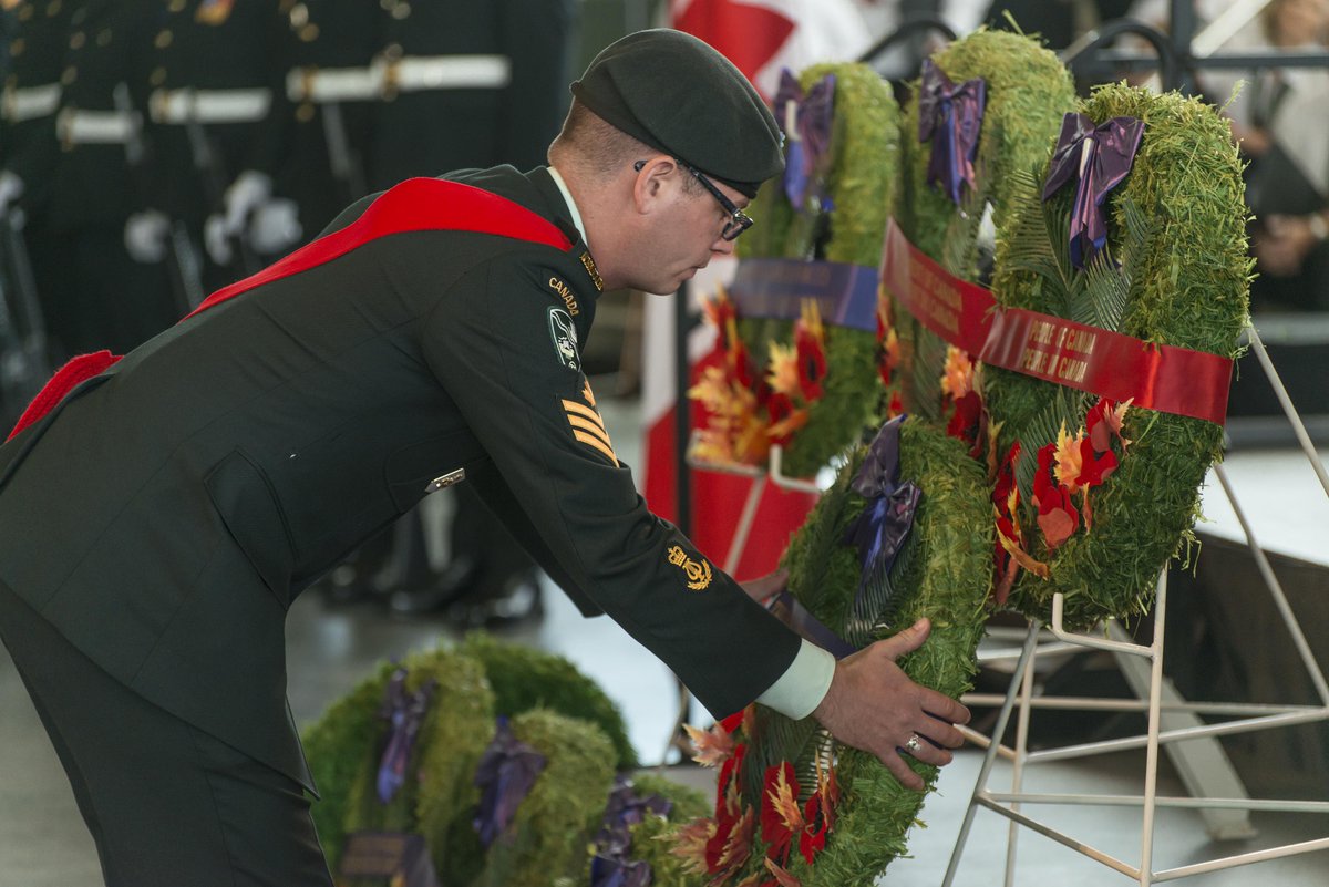 CanadianForces's tweet photo. Check out some photos from today's 100th anniversary of the Battle of the Somme at the Canadian War Museum. https://t.co/xTFUi4KUqo