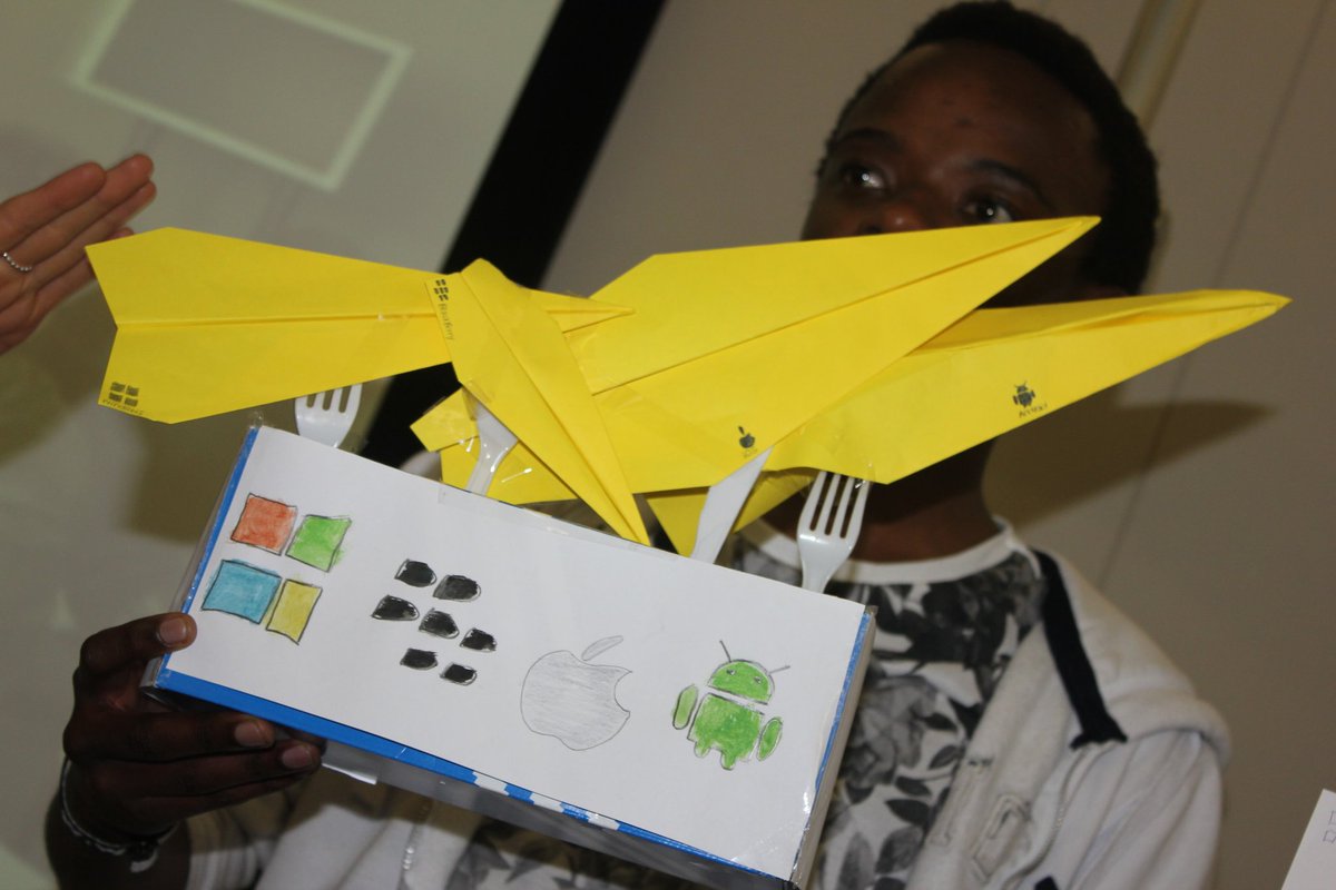 vukosi's tweet photo. Day9: Scientists can be creative. Physical visualisation at @Geekulcha Maker Workshop @CSIR #DSIDE2016 #DataScience https://t.co/jUnAaiYe3E