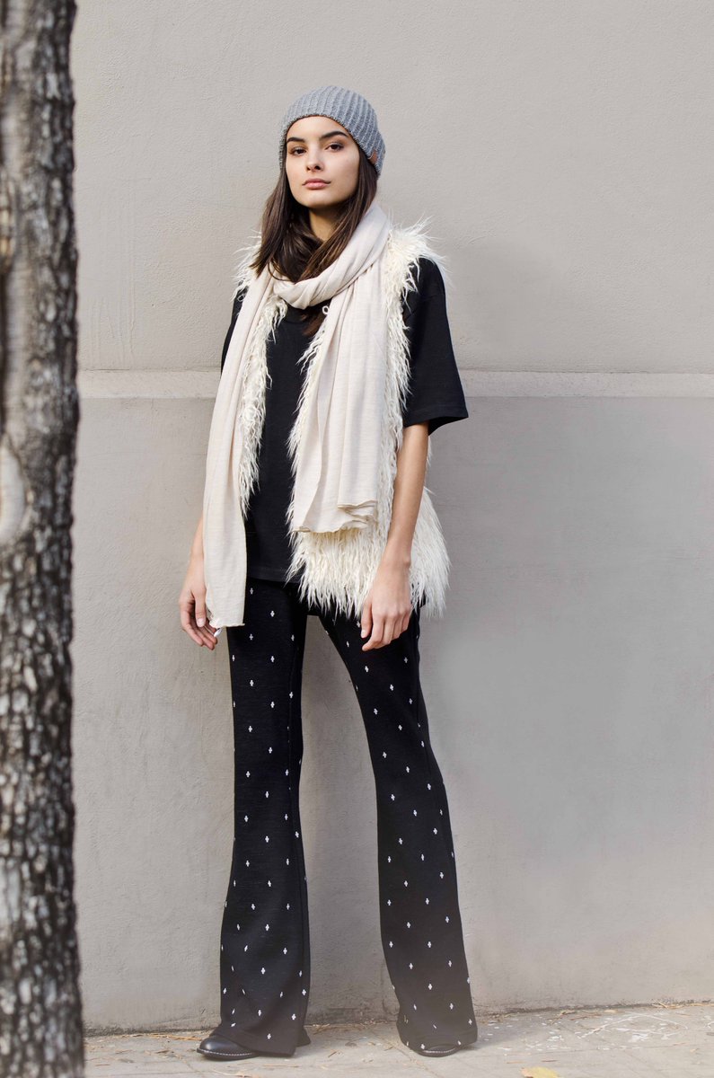 koshkilmoda's tweet photo. Pantalón Verona, complemento perfecto para una mujer fuerte y urbana. 
#fashion #wool #organic #merino #woolmark https://t.co/AnnCLDQ7TH