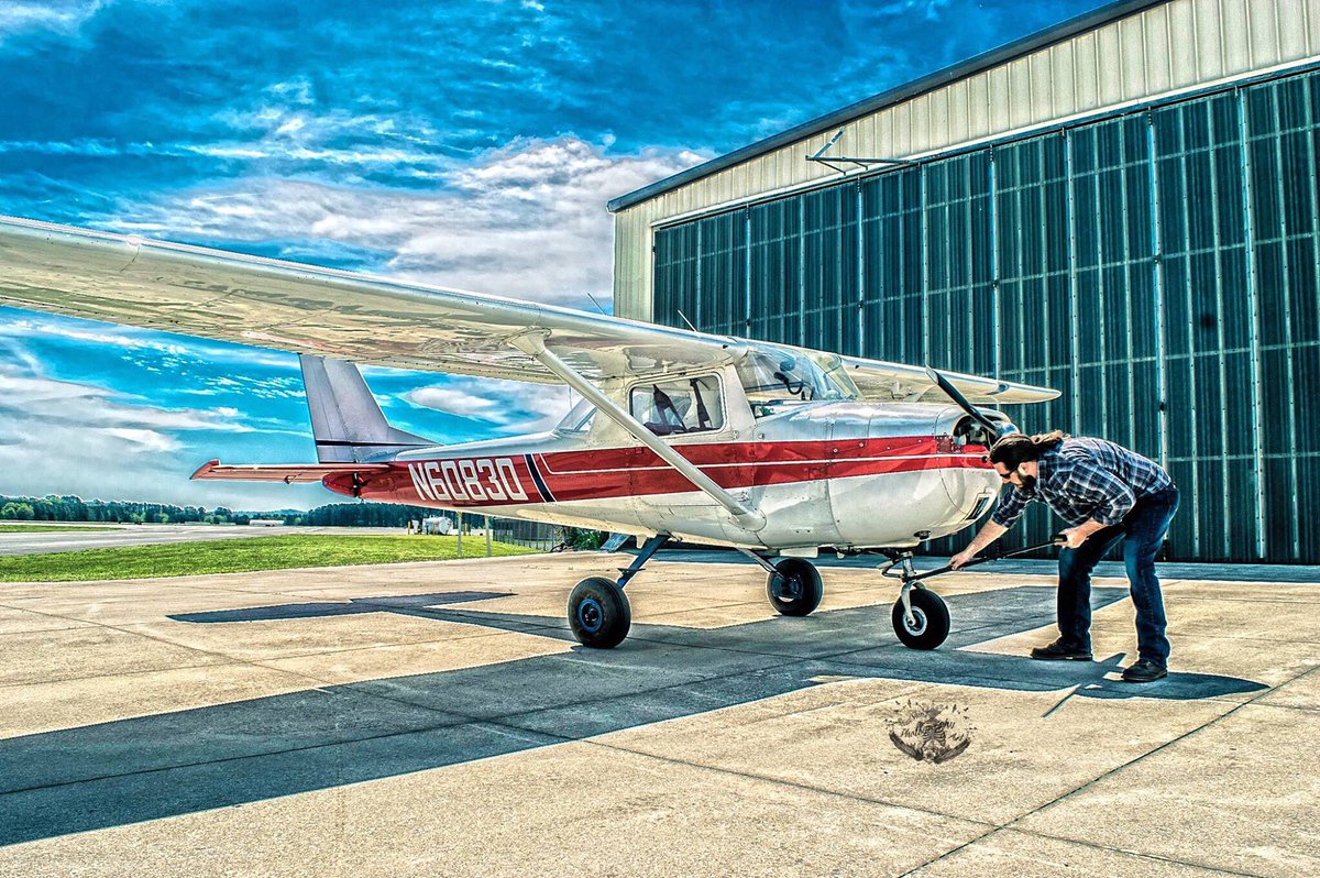 AceAviation88's tweet photo. #LearnToFly @AceAviation88  #aviation #pilot #aerial #planes #school #cesna https://t.co/panTWNrPA8