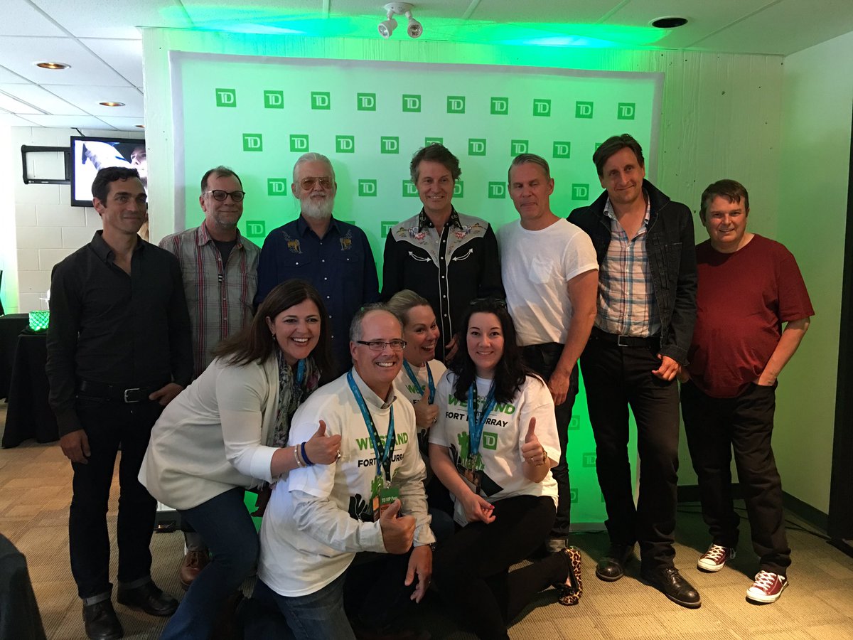 Wagner_HeatherF's tweet photo. Amazing work by our #TD VP Market Leader @Lcolangelo_TD supporting the #YMM#YEG communities #FireAid4YMM @BlueRodeo https://t.co/54AxRjFcLX