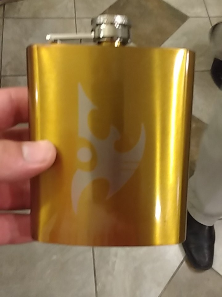 FOH_Hathrow's tweet image. At an anime convention got a new drinking buddy. #ProtossOp