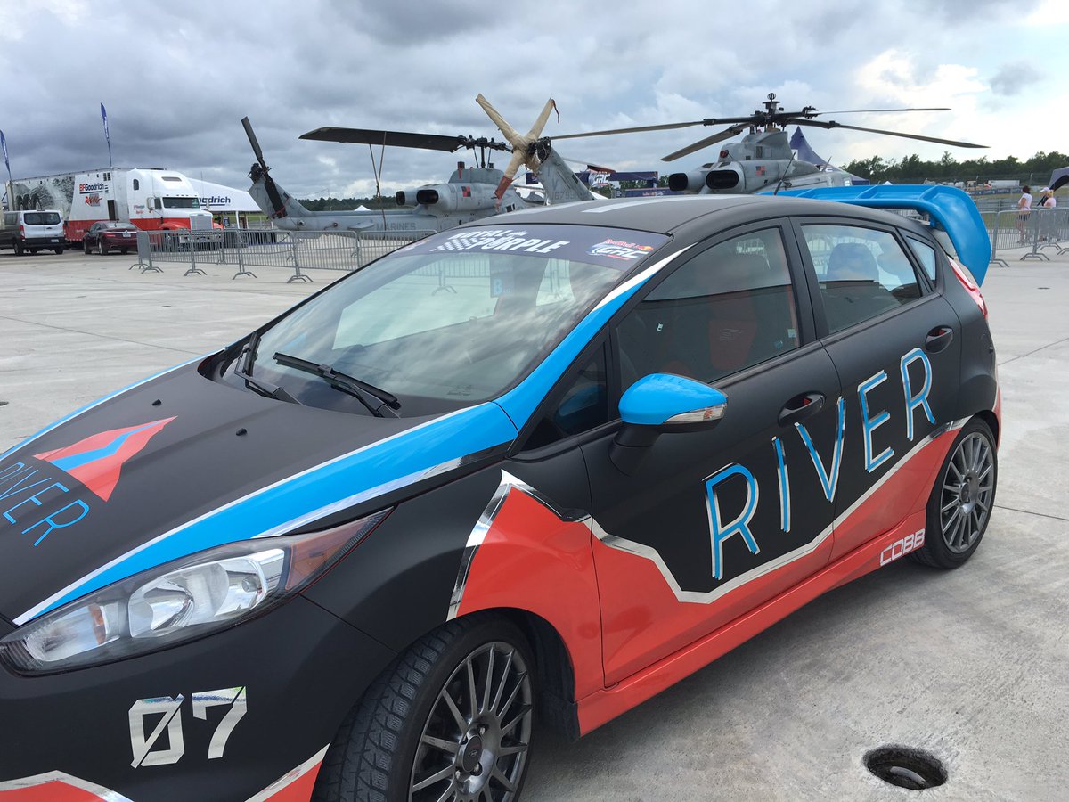 River_Racing's tweet photo. What a GOOD Friday!@ColleteDavis @TIAGirlClub @CelsiusOfficial @K1RaceGear @HP @RhysMillen @pitdogpete @ https://t.co/1jHZnP2Y4i