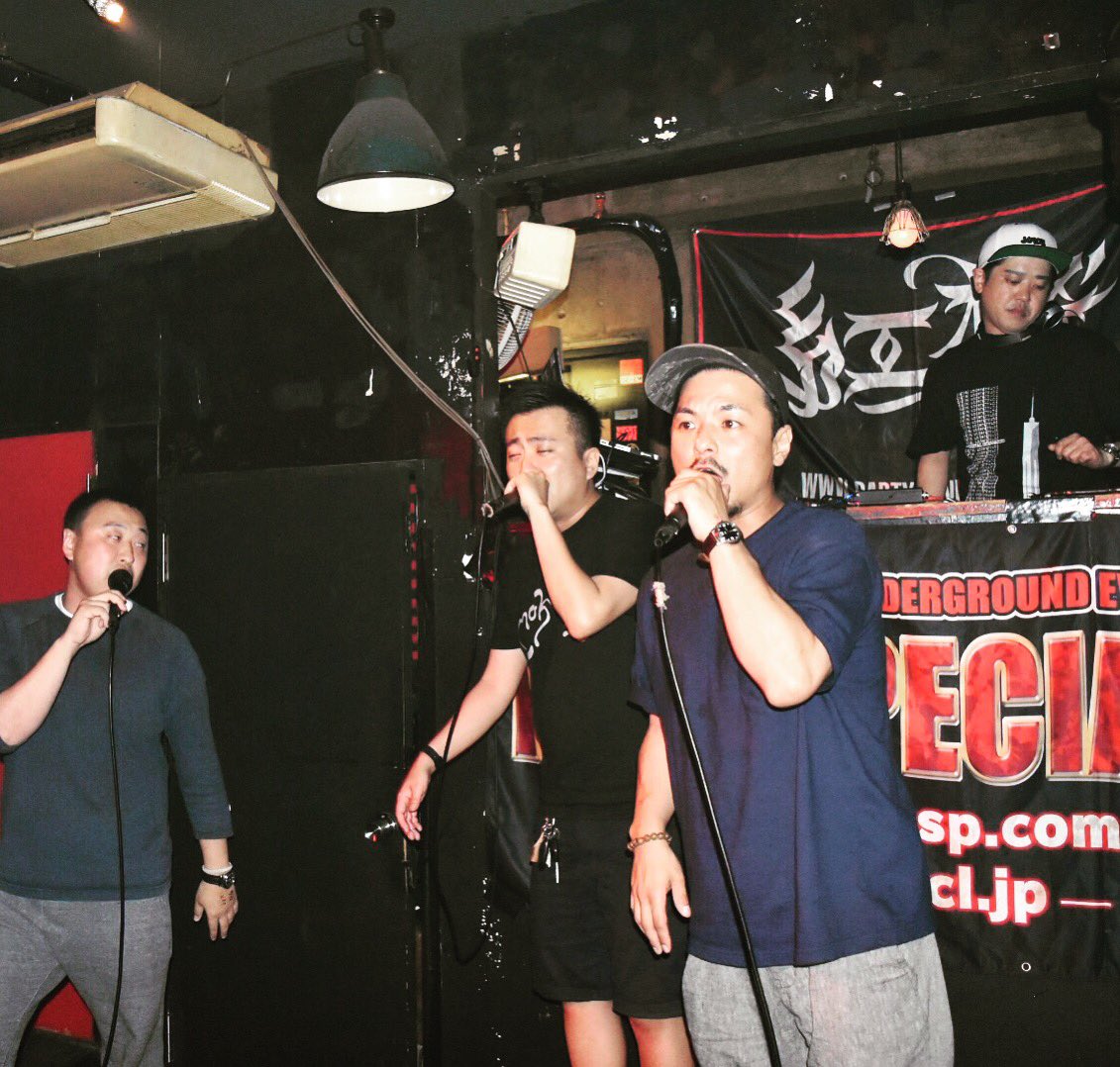 syungaa's tweet photo. @takithebluesky
CUBEcugp
@ #ruffintuff & #rudespecials
#standbop FUKUOKA
#OYSTKAKOST https://t.co/dfeQ1IUC4M