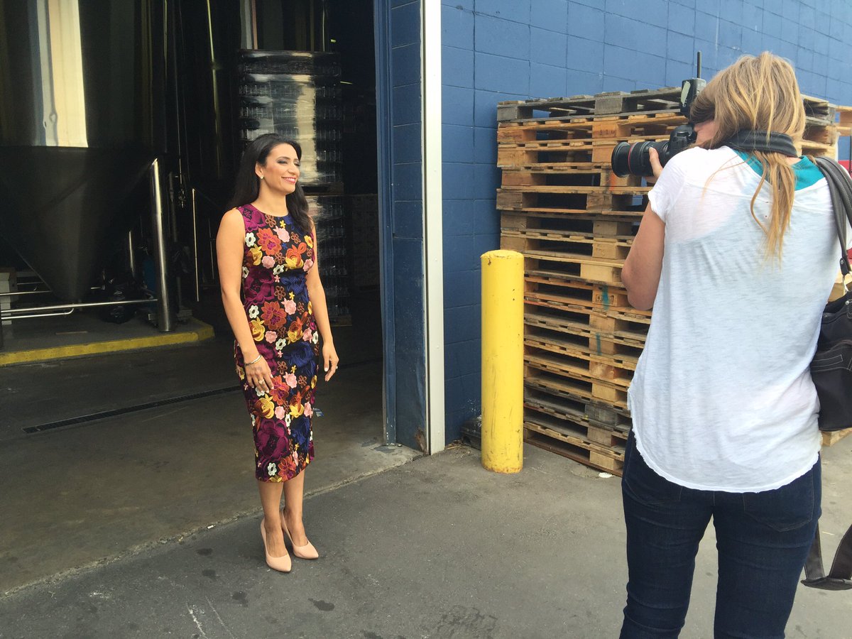 MompreneursAB's tweet photo. Behind the scenes at Minhas Brewery in Calgary with @manjitminhas @VisualHues @BBLoft. @TheMompreneurTM https://t.co/OeRVyTRCWI