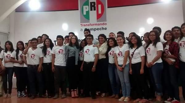 CTU_Campeche's tweet photo. Felicitamos a @NoraCetina S. Gral. Nacional del CTU por motivo de su cumpleaños, ¡FELICIDADES! #FuerzaCTU https://t.co/a1Trbij2WS