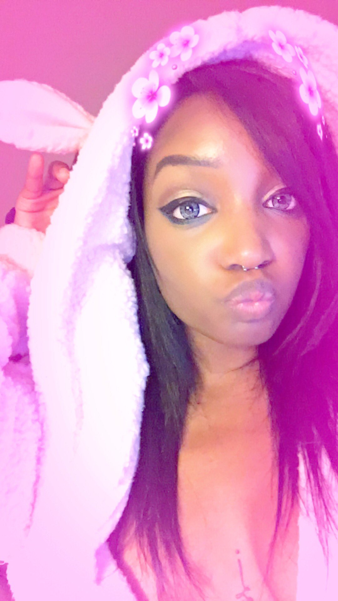 𝓴𝓪𝔂 🐻 𝓫𝓮𝓪𝓻 on Twitter: "💕 https://t.co/3CglLaY7ZD" / Twitter