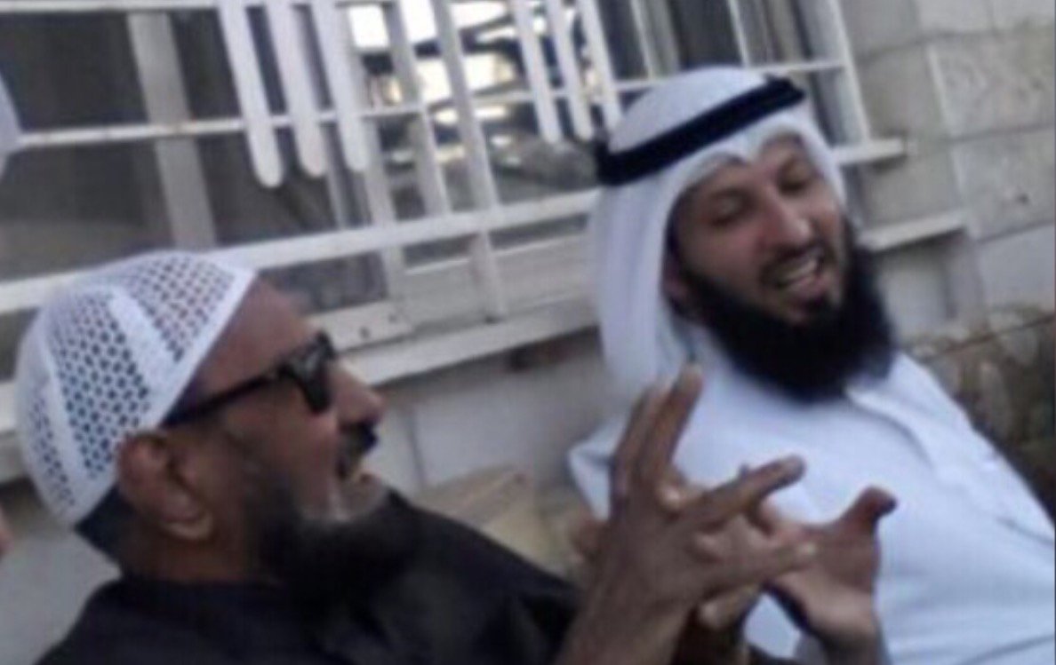 bozeeez's tweet photo. أسألك اللهم في هذه الليله المباركه أن تغفر لهم وترحمهم وترفع درجاتهم في عليين 

#عباس_المناور 
#طلال_عباس_المناور https://t.co/mtDTvCaSWj