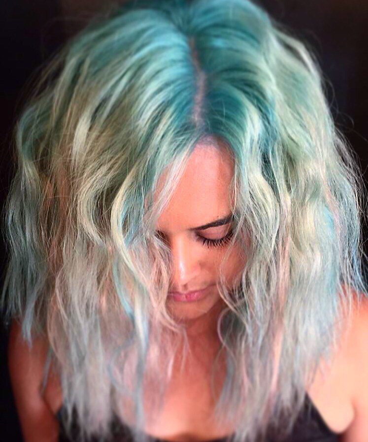 nelias06's tweet photo. Unicorn hair #mermaidhair #pravana #opaltones #HairbrainedME #pastel #haircolour #unicornhair #colourist https://t.co/w8jOcfPhW5
