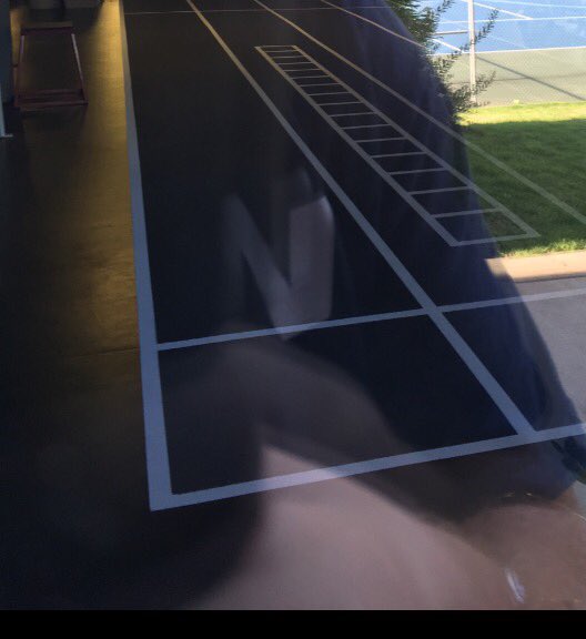 BA_HOGS's tweet photo. The Hogs wanna say RIP to the upcoming Hogs bc the new latter is now longer and it's boxes smaller #HogLivesMatter https://t.co/WRBmSayNSz