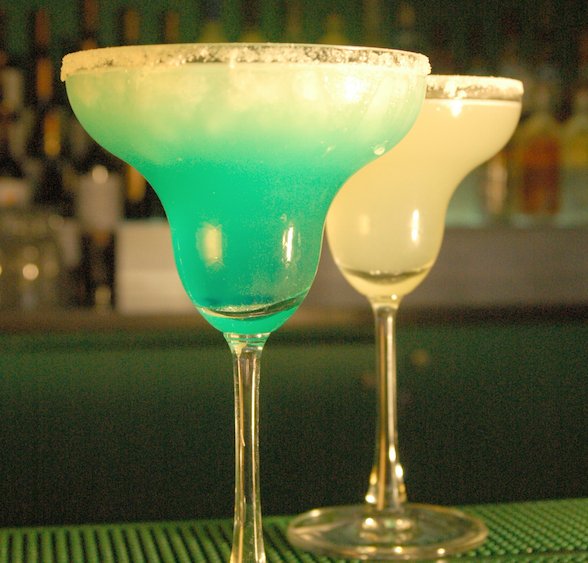 ¿Amante del tequila? Lo tenemos en sus distintas versiones, comienza el fin de semana con buen pie.