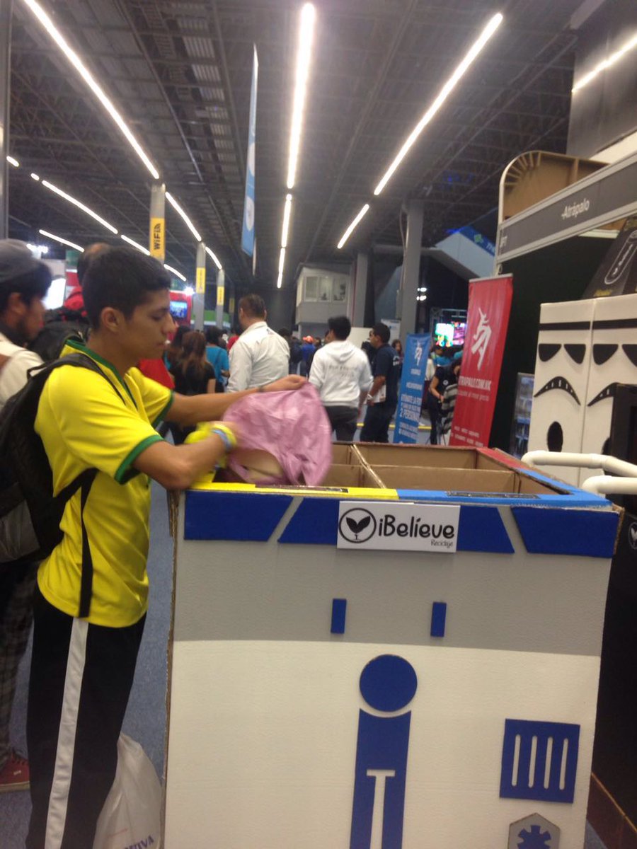 BeReciclaje's tweet photo. ¿Ya te uniste al lado #verde ? #Regresalo @Campuspartymx  #CPMX7 https://t.co/GzHpXLHKFW