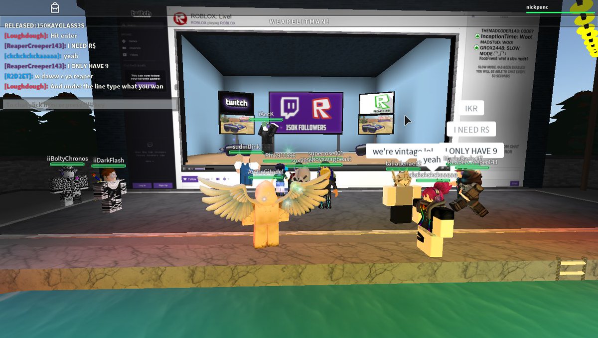 LandinnSamurai's tweet image. At da howse #ROBLOXPromo