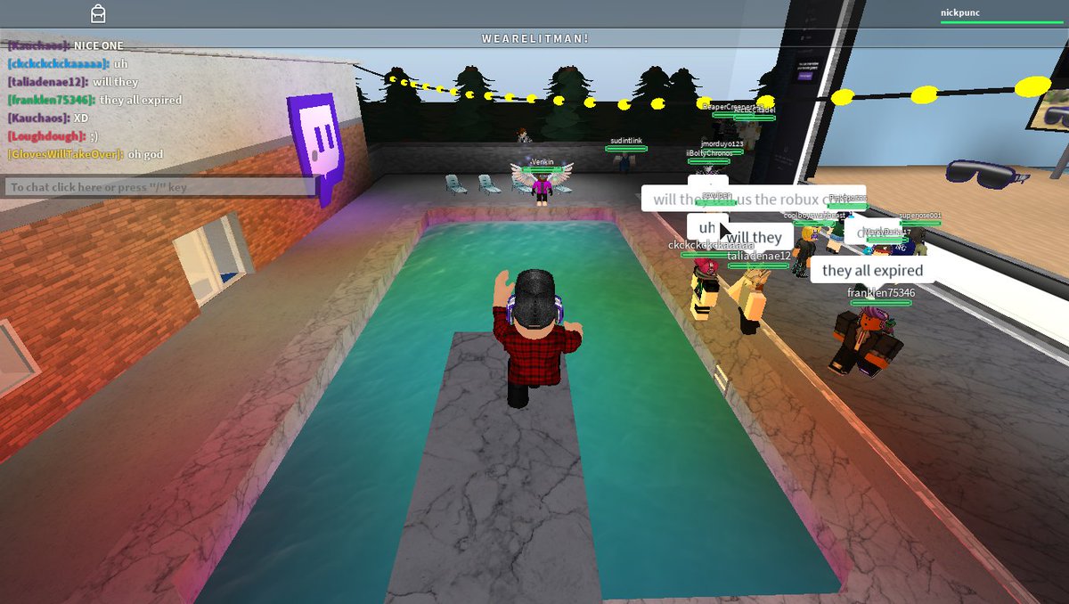 LandinnSamurai's tweet image. At da howse #ROBLOXPromo