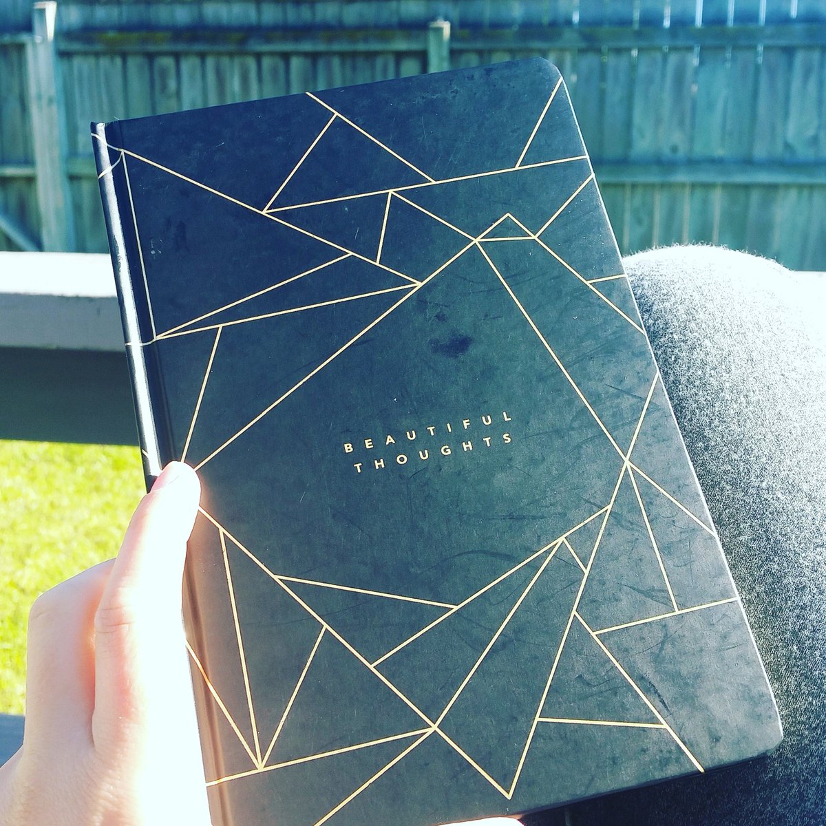 naturezonewhk's tweet photo. Saturday sunshine! #journal #relaxationstation #timeout #frankstationary @frankstationery https://t.co/OD06oQCyrv