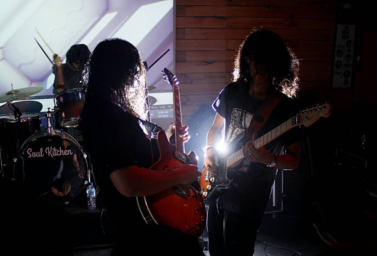 Color Theory (Bali)
tenggarock.com/music/color-th…