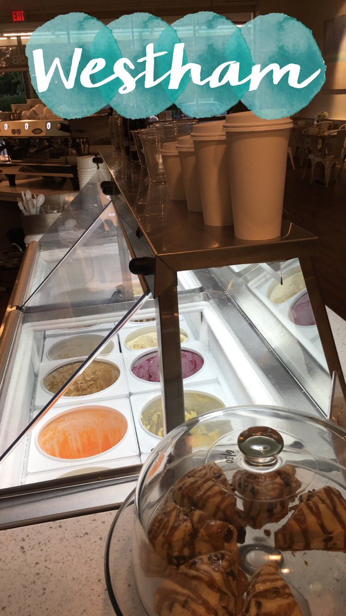 shoredogcafe's tweet photo. Tonight #shoredog will be open until 9:30 for ice cream! https://t.co/IfwmSydlyt