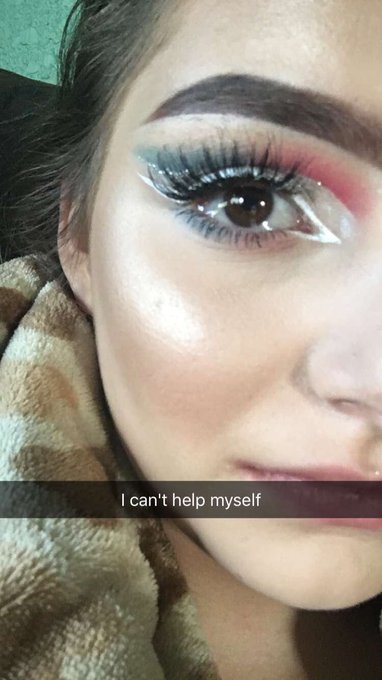 Watch Shelby's leaked NSFW photo on TwXstars