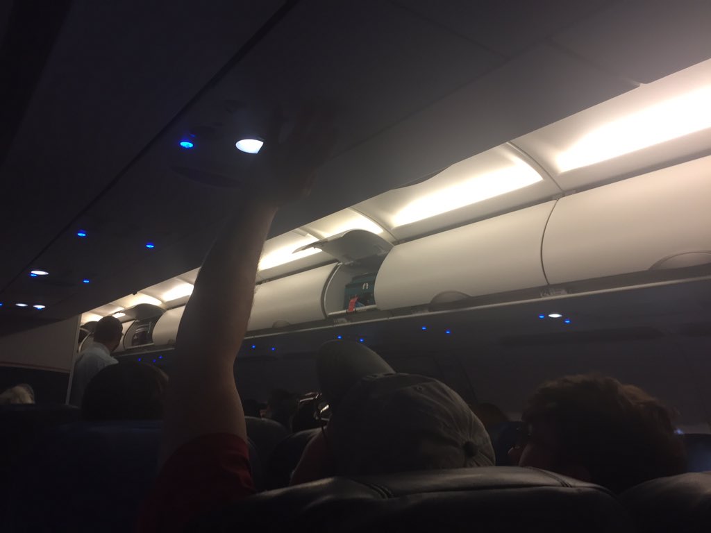 1 week after a 4hr delay again sitting on Tarmac in #Charlotte w no ac-90degree <a href="/AmericanAir/">americanair</a> #turnontheair #inhumane