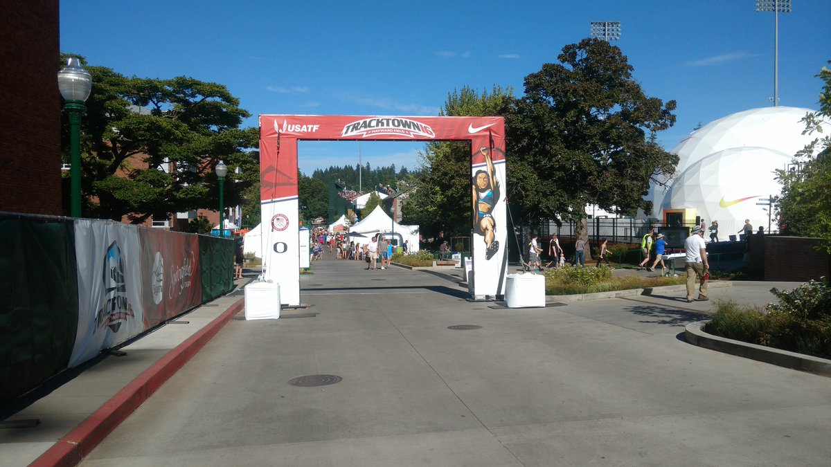 asadopasado's tweet photo. #USATrails en Eugene, un lugar con historia. En breve corre Galen Rupp en los 10.000. Promesa de show #unlimitedyou https://t.co/EcAmU9GKll