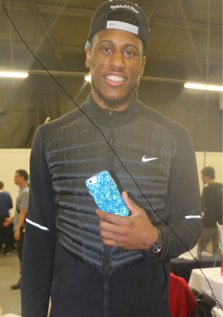 Evutec's tweet photo. #Shoutout to #ThaddiusYoung of the #IndianaPacers for sporting our Blue Kaleidoscope case to #protect his #iPhone! https://t.co/JXs9tpGHtg