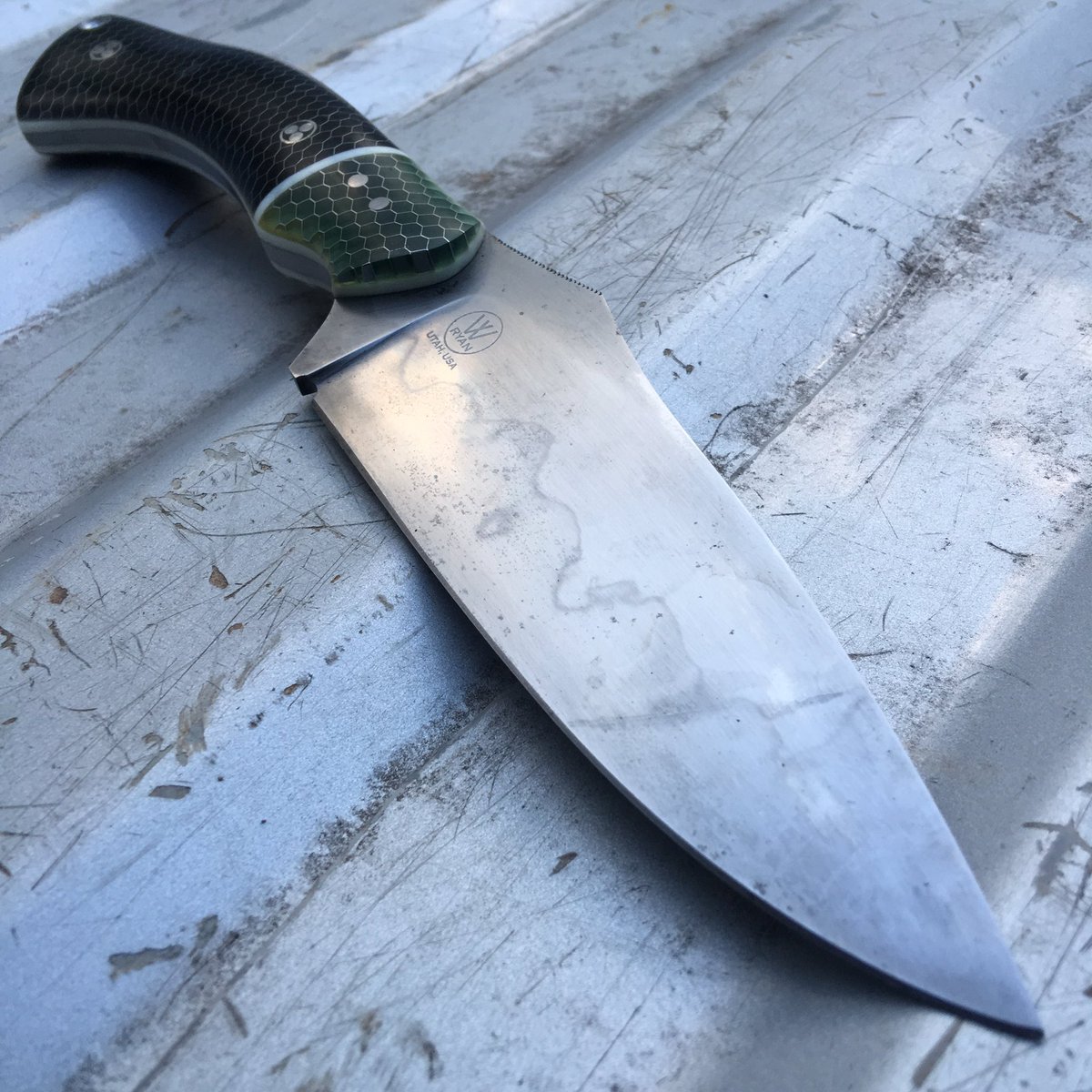 Sharp_Edge_'s tweet image. Buy this knife! $200 shipped. Custom by Ryan W. Knives. W2 steel. Differential heat treat with hamon. PayPal/ConUS.