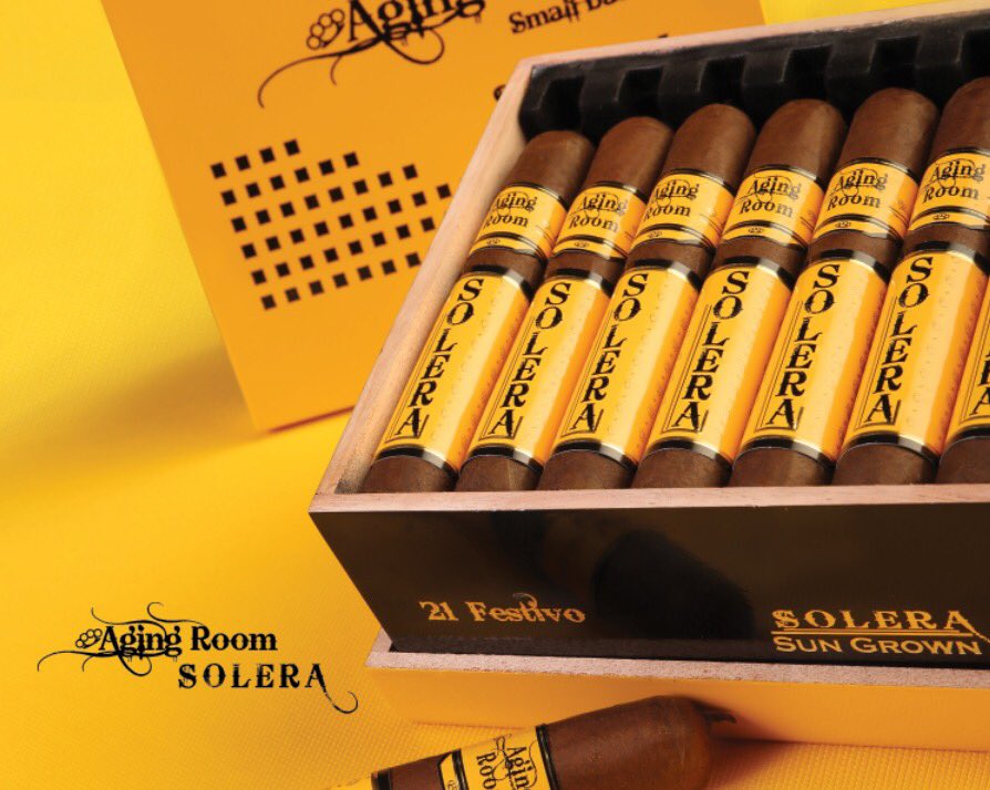 RafaelNodal's tweet photo. @AgingRoomCigars SOLERA From @BoutiqueBlends makers of #LaBogene @SwagCigars @OliverosCigars #AgingRoomMoment https://t.co/OTRobPXLUV