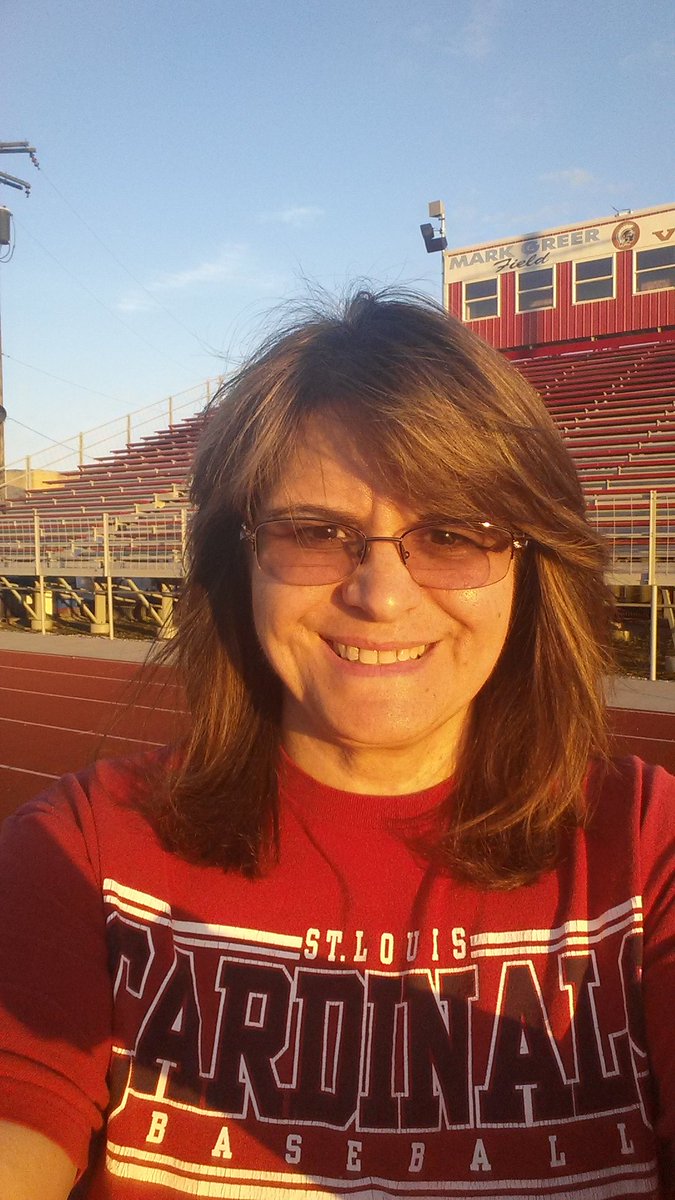 SherryHicks2's tweet photo. Beautiful evening,  walking high school track,  favorite team shirt,  @Blackjack_Billy  in your ear holes! #perfect https://t.co/IGtwwdzFp5