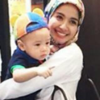 RaBell_Lovers's tweet photo. Wif aunty cantik #RB #rafathar #bella ♥♥ https://t.co/iOYrRsOs9Y