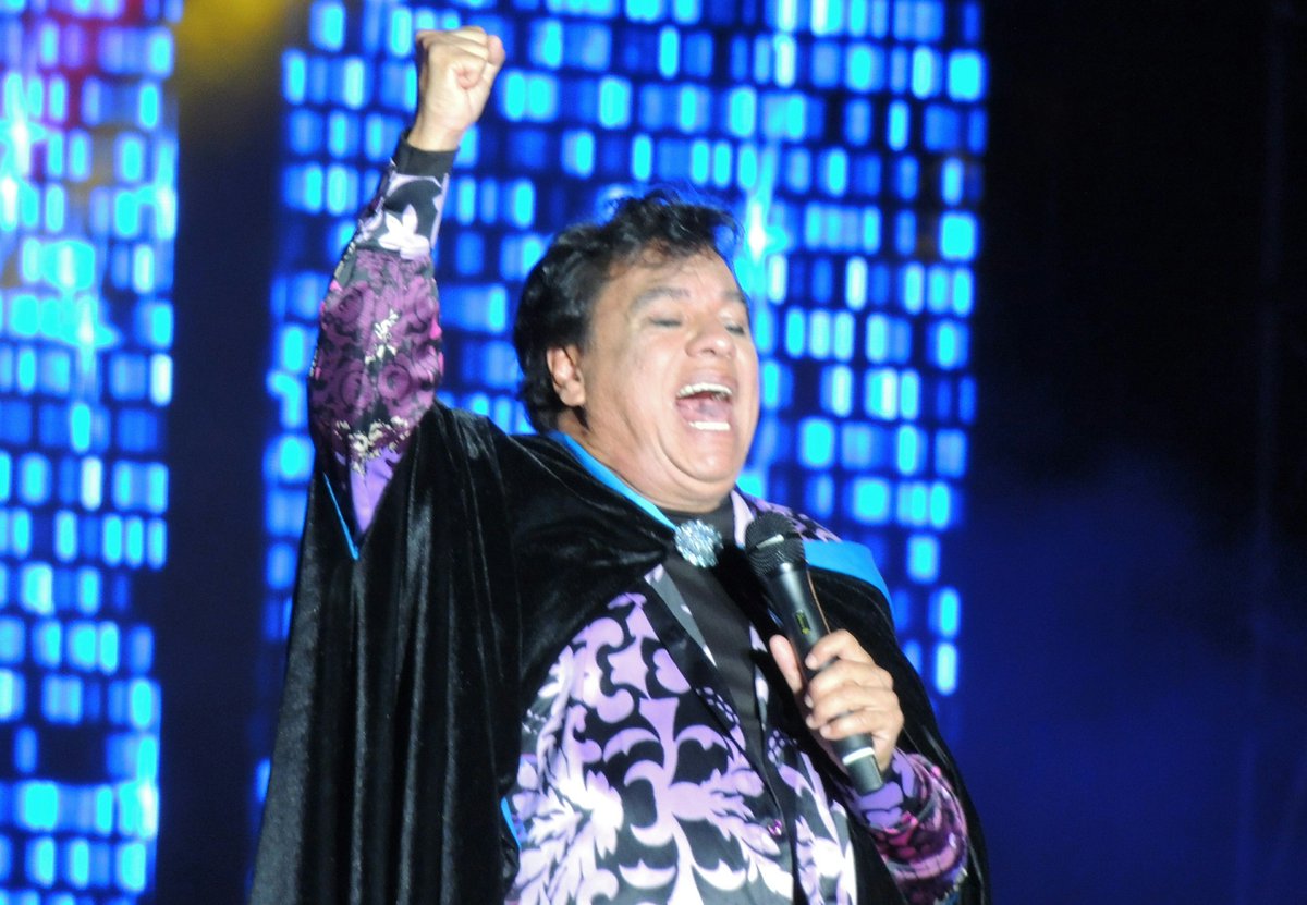 PachucaInforma's tweet photo. Todo un éxito la presentación de Juan Gabriel en Pachuca ! RT @soyjuangabriel https://t.co/PcxuvBxQFG