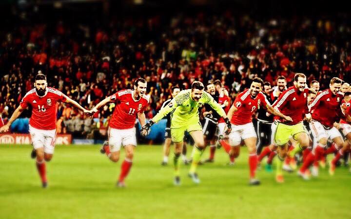 JohnWilliams004's tweet photo. RT if you are proud of #Wales this morning. #TogetherStronger https://t.co/HAuyVDfXOv