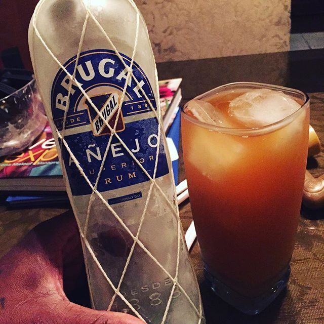ExclusieveRum's tweet photo. It's been that kind of week #ExRum #Brugal #AΓ±ejo
#Rum https://t.co/BiiCl3pjRl